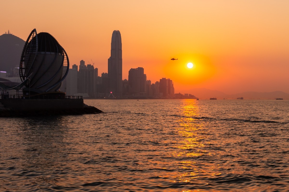 东岸公园观日赏花灯