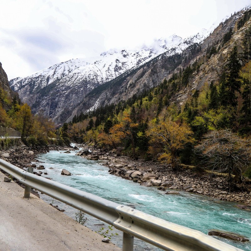 西行散记——溯源额公藏布江