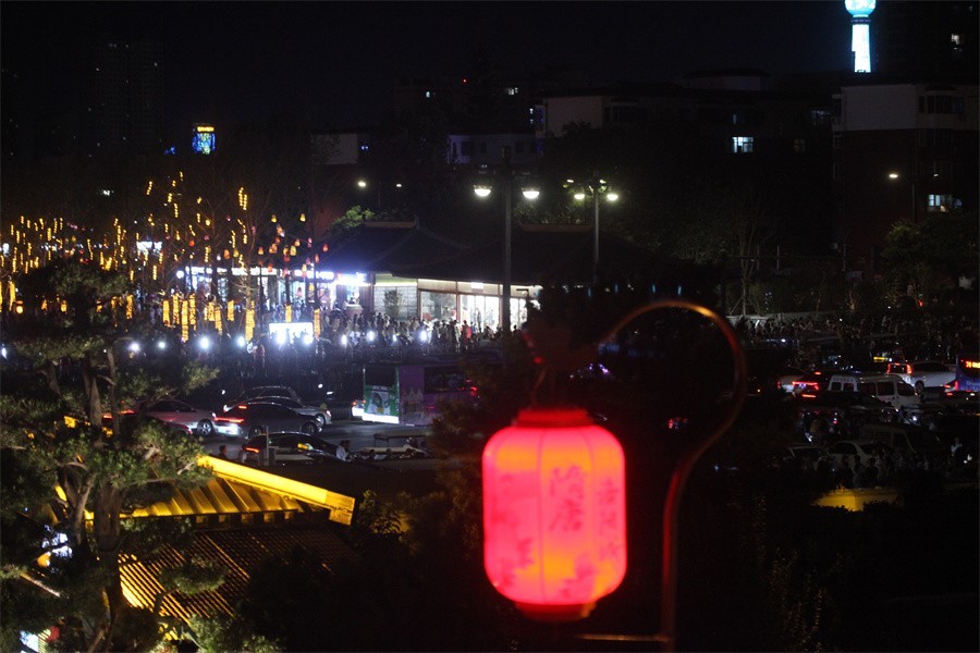 快闪夜幕下的随唐洛阳城国家遗址公园印象