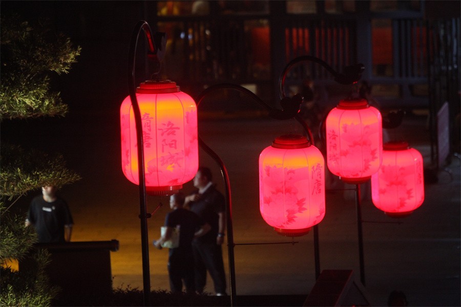 快闪夜幕下的随唐洛阳城国家遗址公园印象