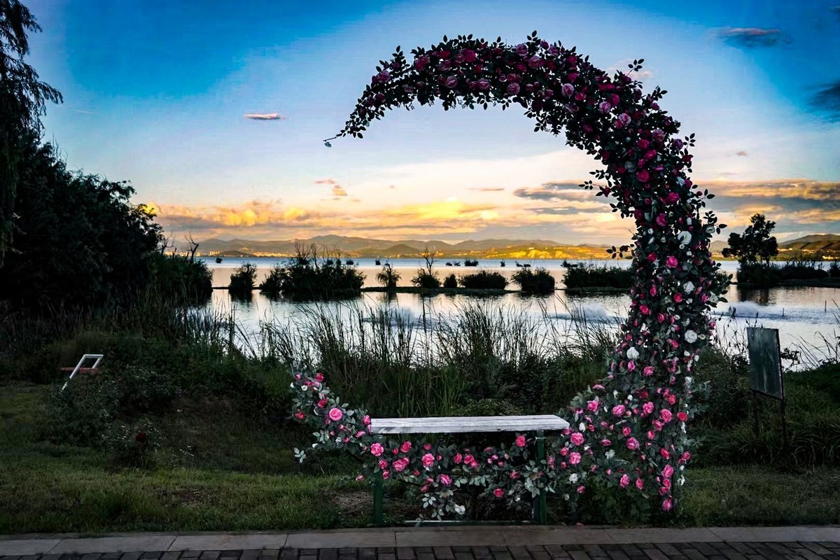 昆明滇池南岸凤光2