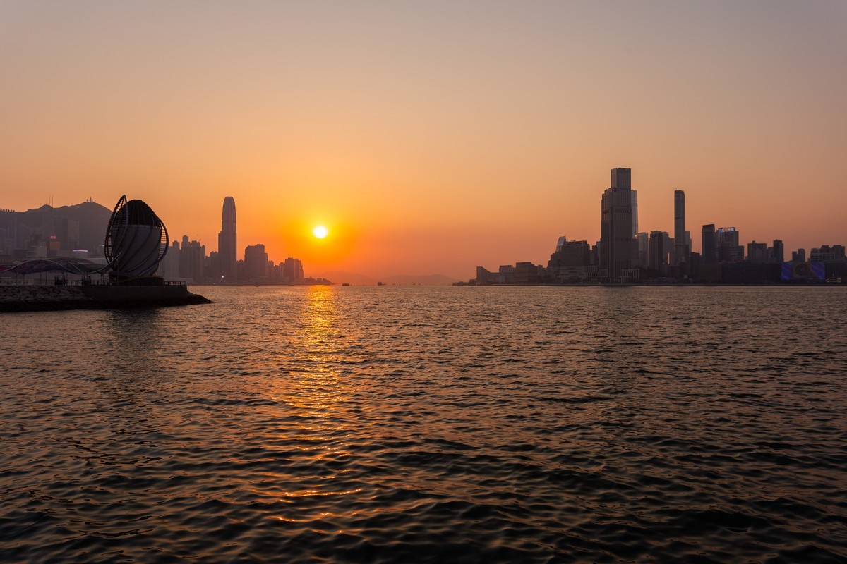 东岸公园观日赏花灯