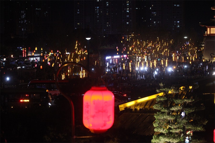 快闪夜幕下的随唐洛阳城国家遗址公园印象