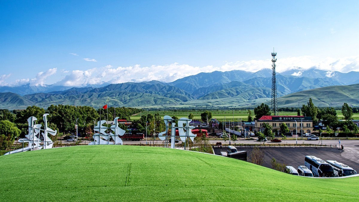 新疆行游--那拉提草原【10】