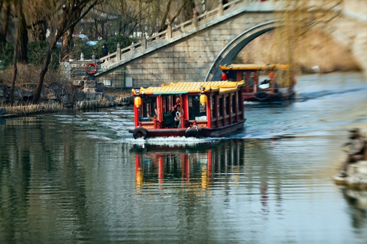 早春——明湖小景