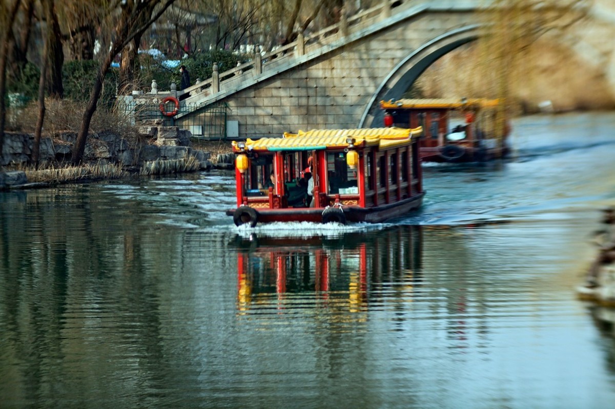 早春——明湖小景