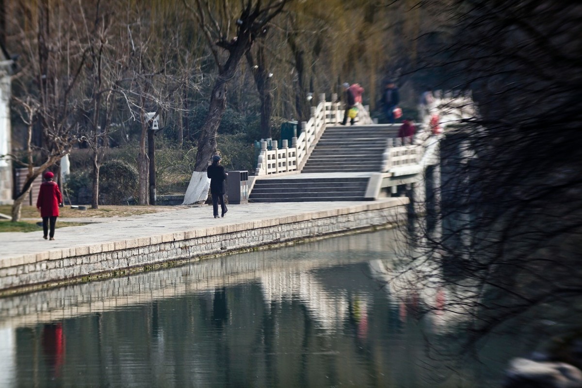 早春——明湖小景