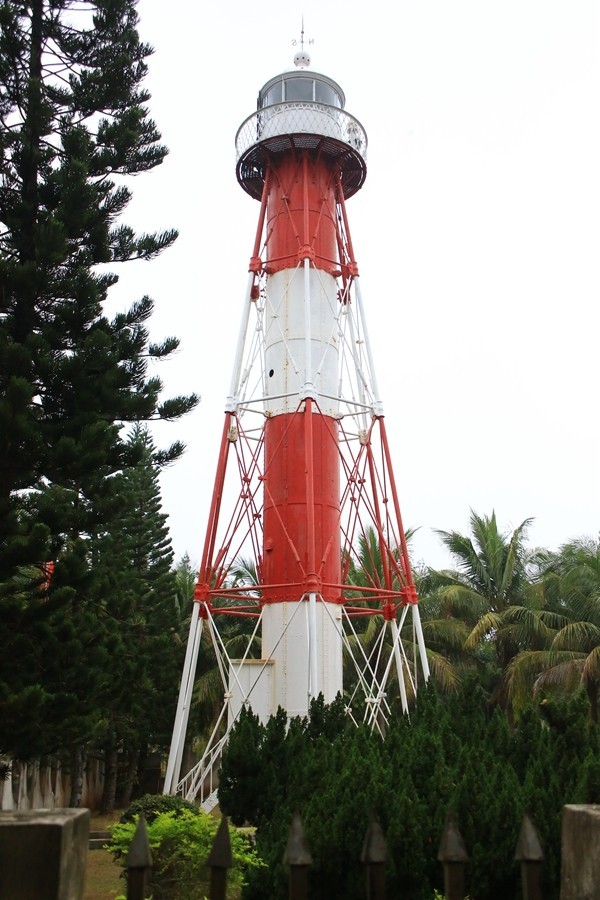 07《不老松：忆海南游记》海南临髙解放公园灯塔和战壕遗跡！