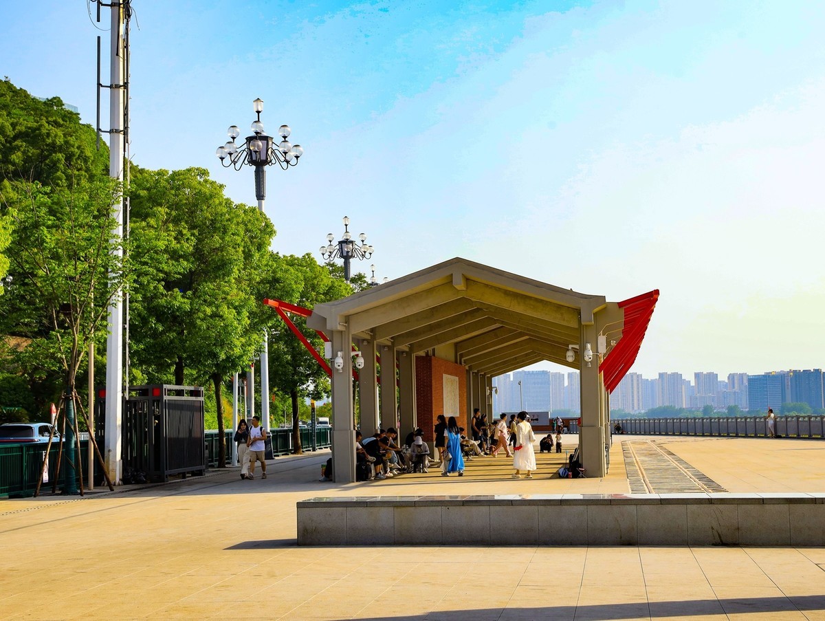 恰同学少年广场2