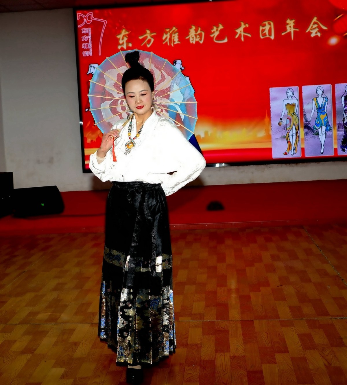 室内环境人像---年会上！