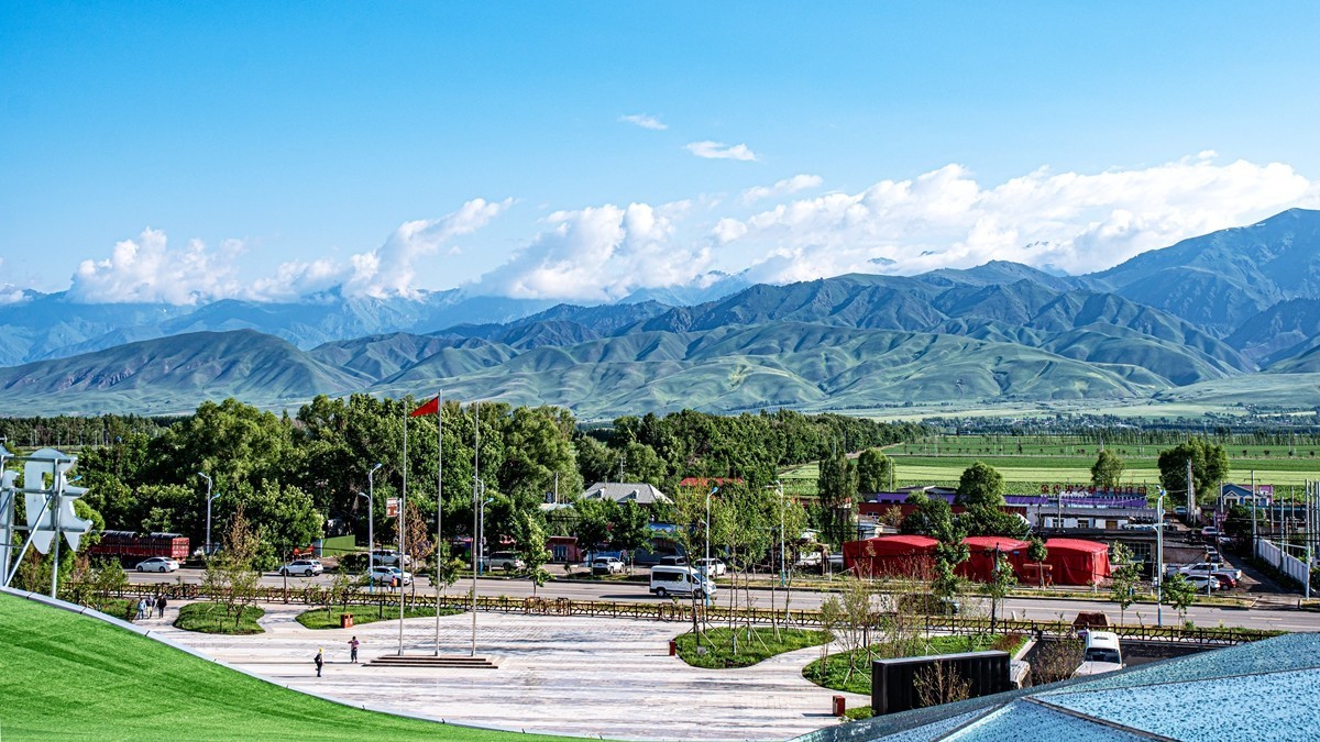 新疆行游--那拉提草原【10】