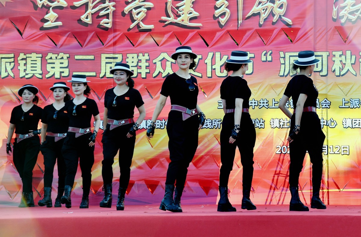 d850十24.120镜头拍的舞台走秀