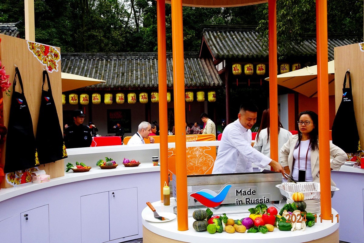 “俄罗斯食品文化节”成都站进行时