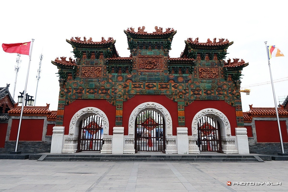 晋陕行——大同古城之法华寺、九龙壁和四牌楼