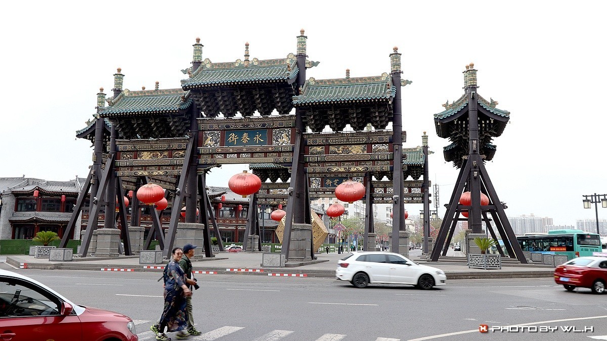 晋陕行——大同古城之法华寺、九龙壁和四牌楼
