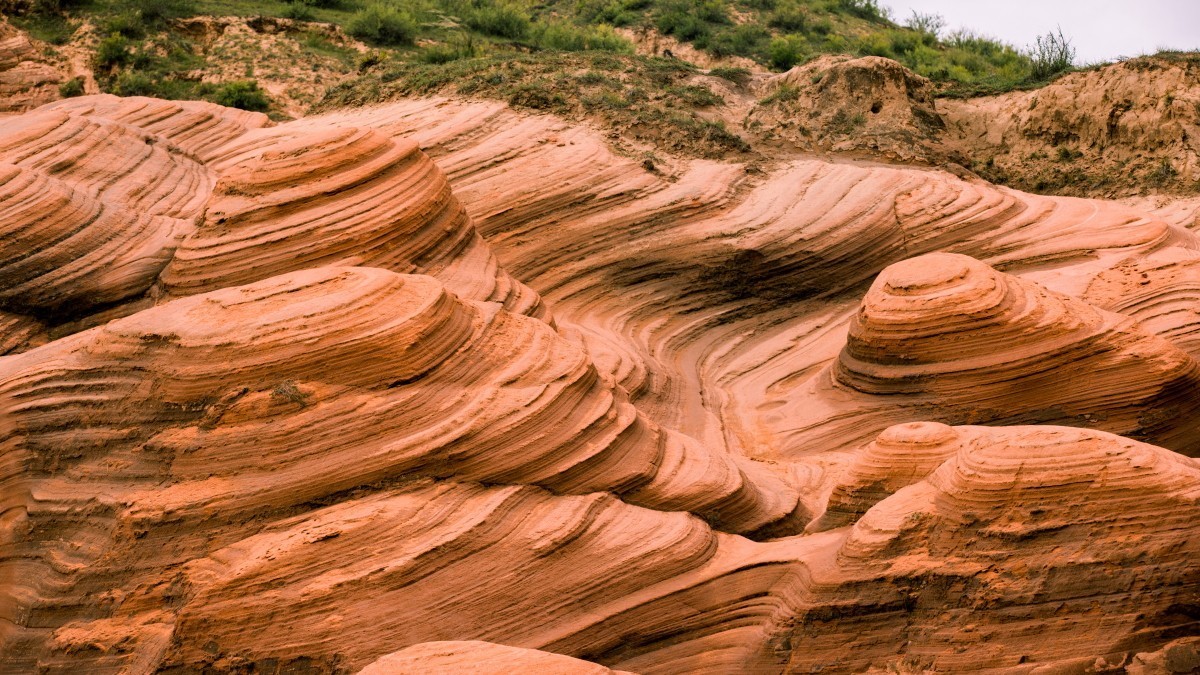 靖边一波浪谷（续）