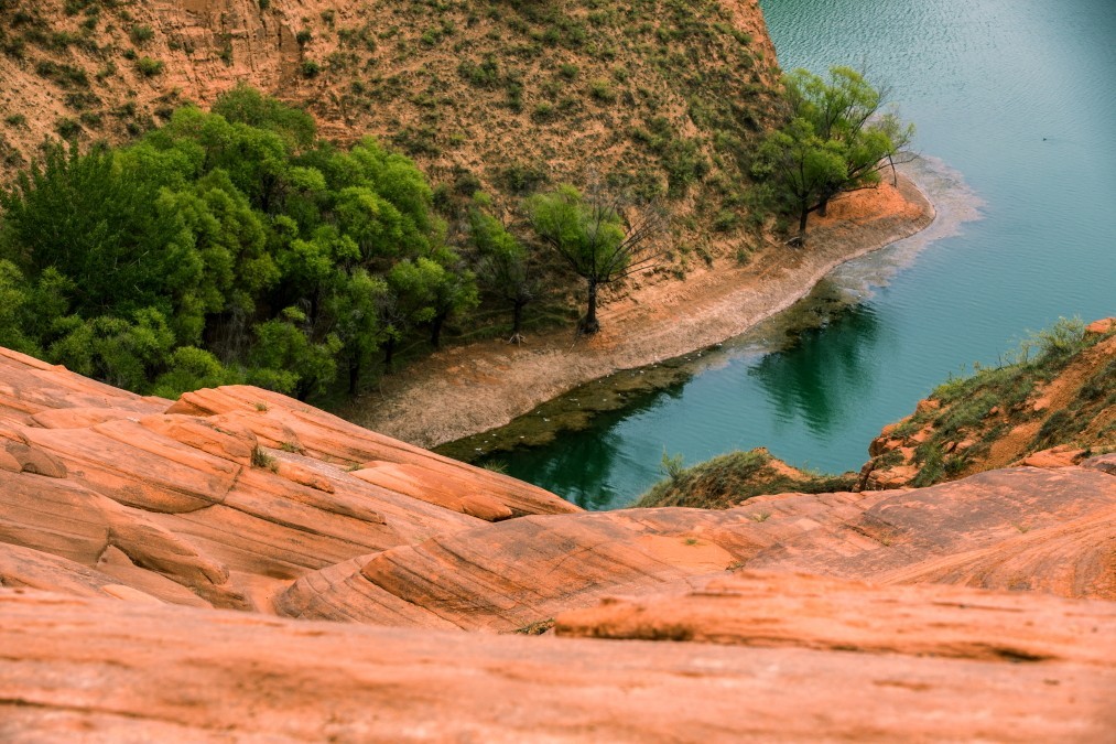 靖边一波浪谷（续）