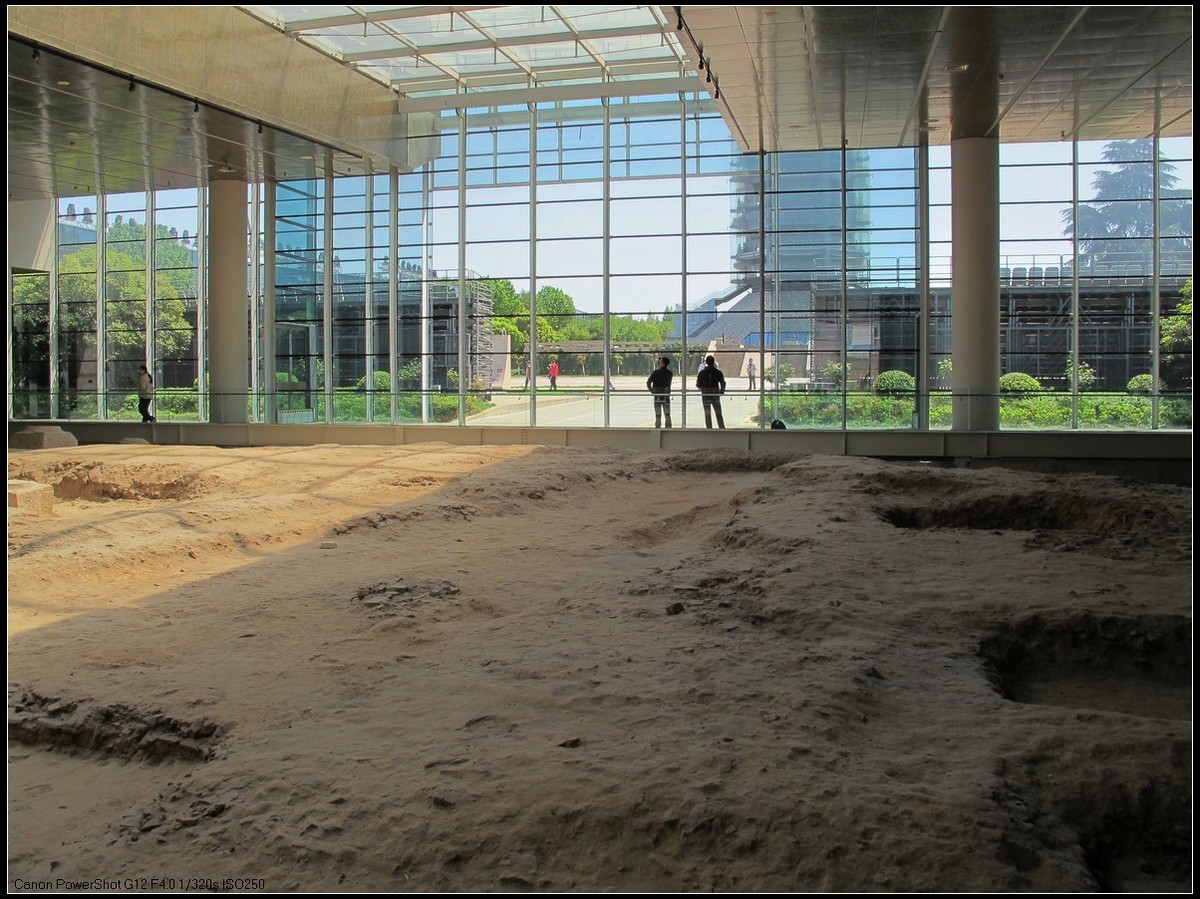 南京大报恩寺，鸡鸣寺，玄武湖。