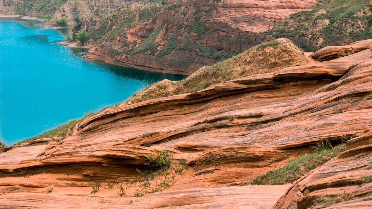 靖边一波浪谷（续）