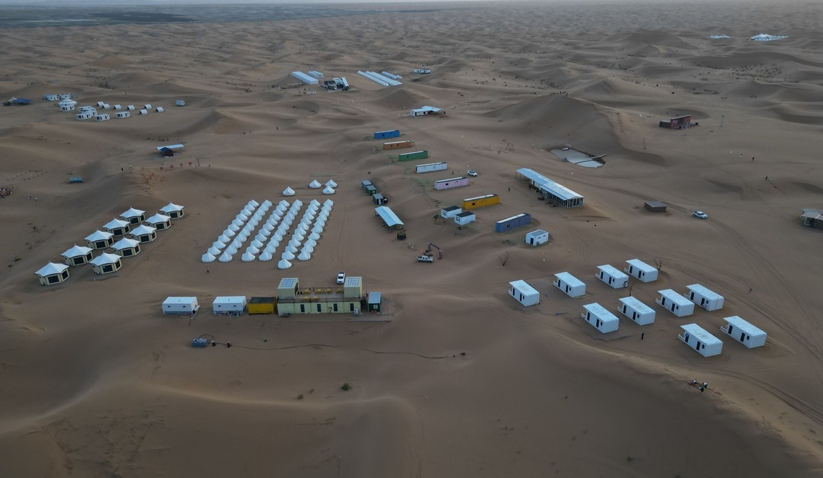 腾格里沙漠航拍一