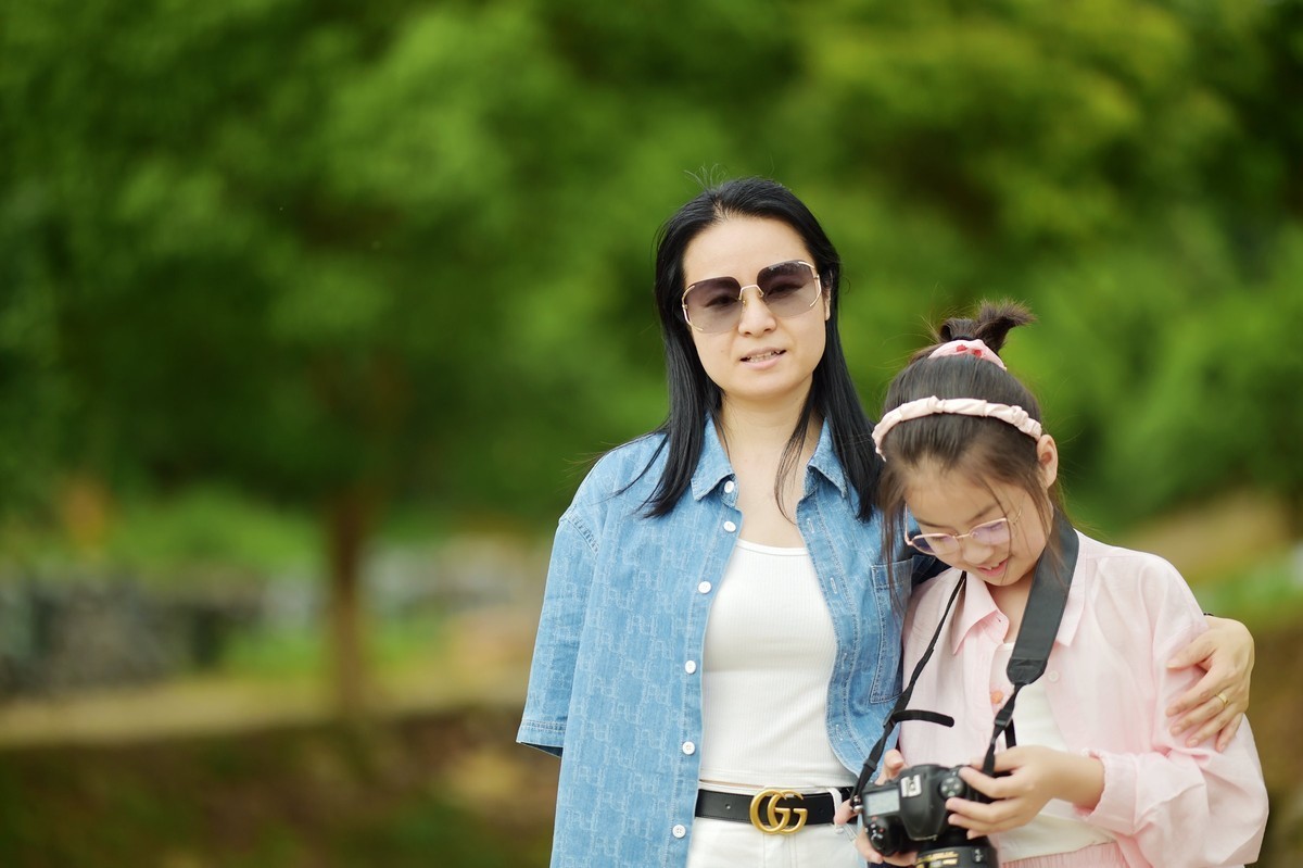 游宁国诚信园林月季园D4S+105 1.4E/ZF 50 1.2