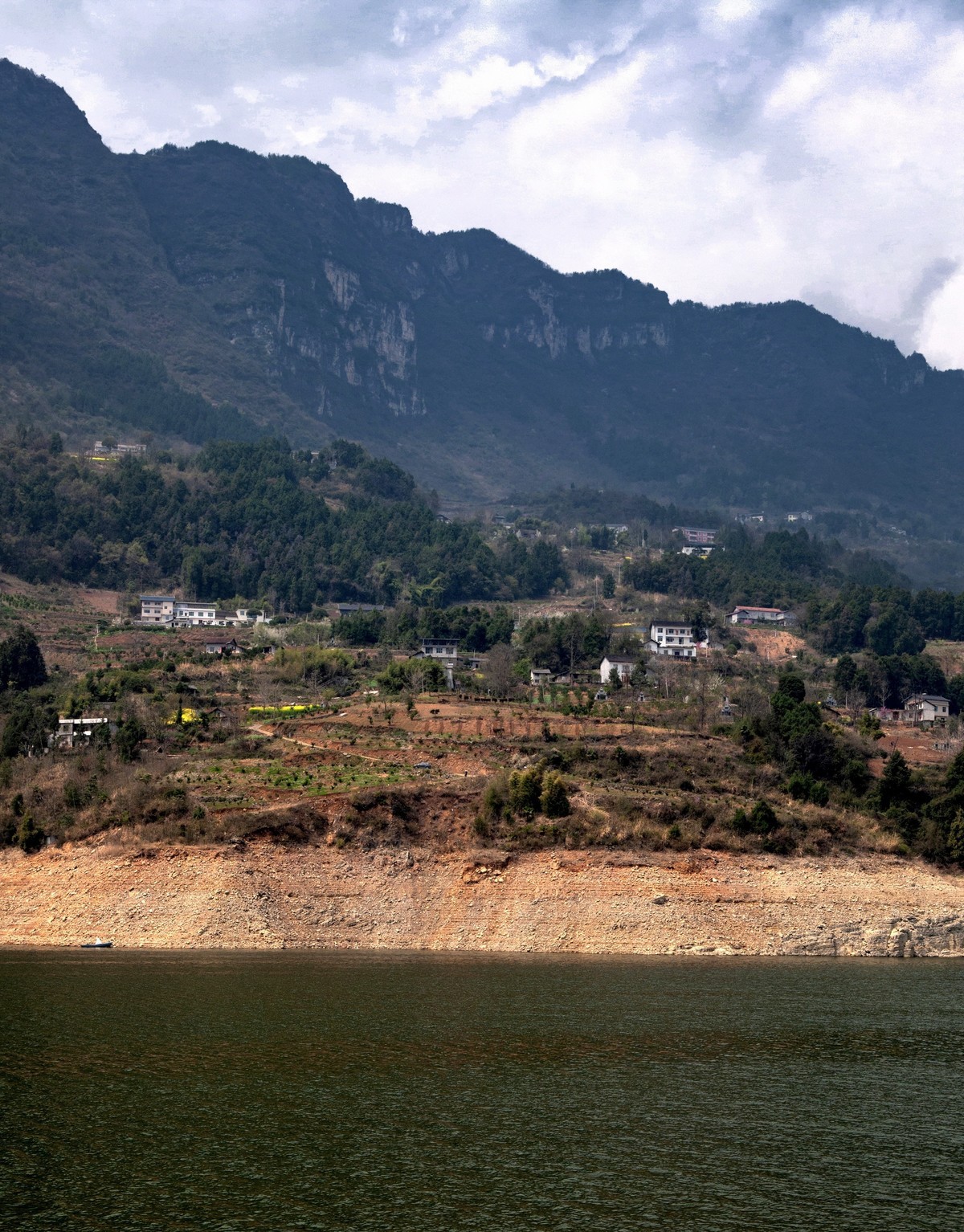 再发（船游大清江）