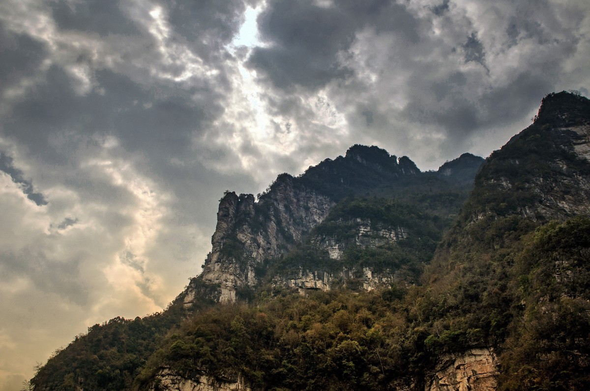 再发（船游大清江）