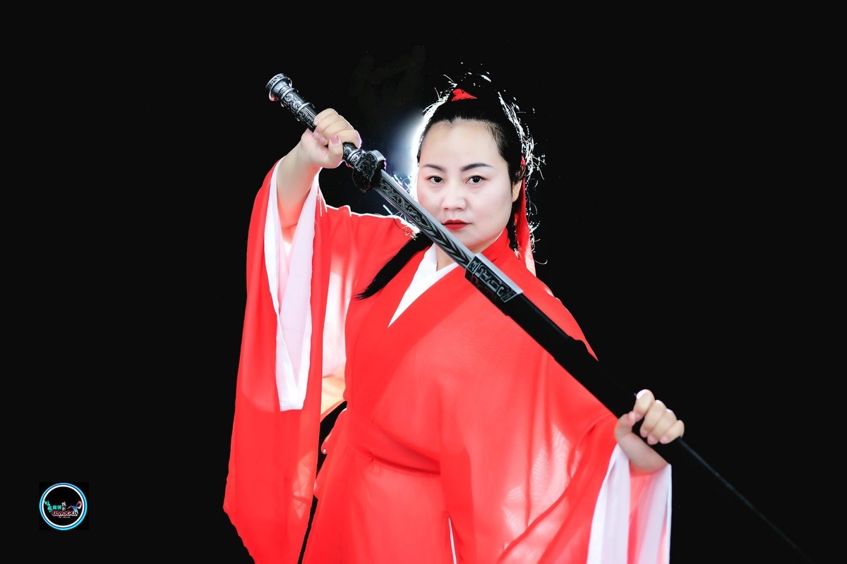 【忆舞·女剑客】---超超