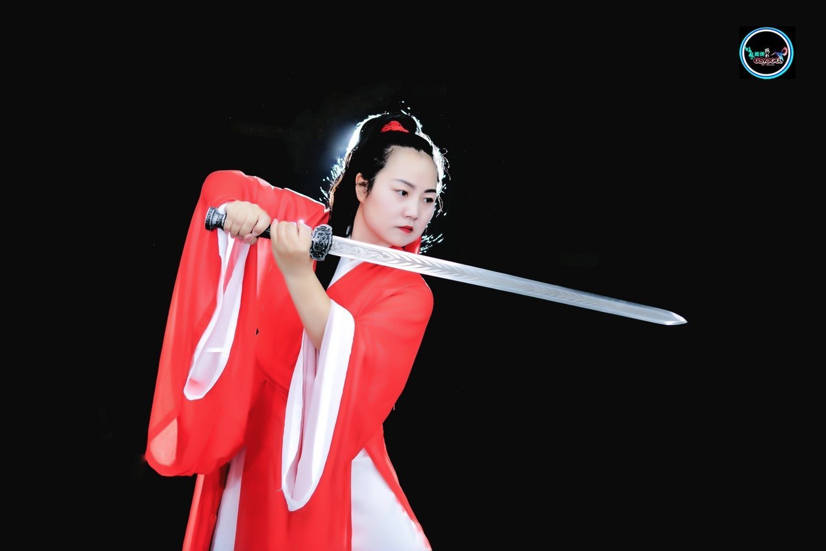 【忆舞·女剑客】---超超