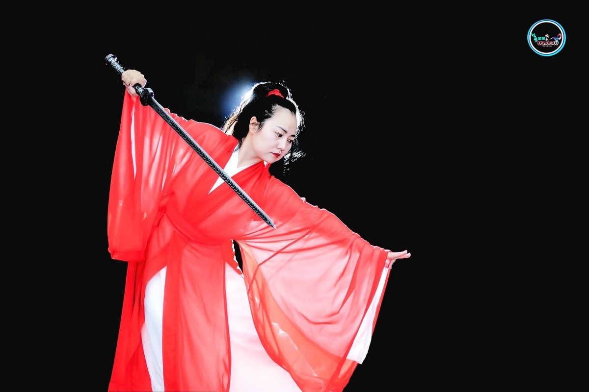 【忆舞·女剑客】---超超