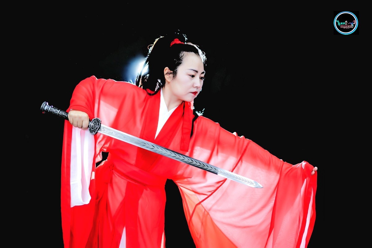 【忆舞·女剑客】---超超