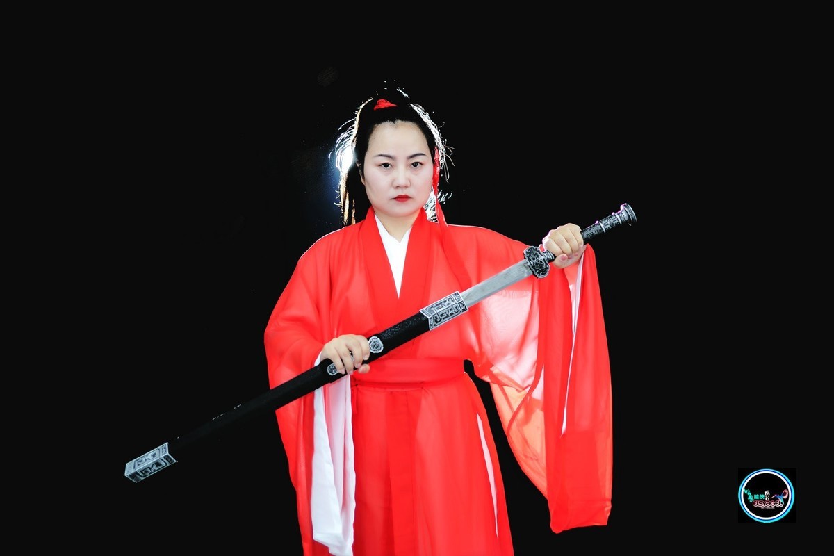 【忆舞·女剑客】---超超