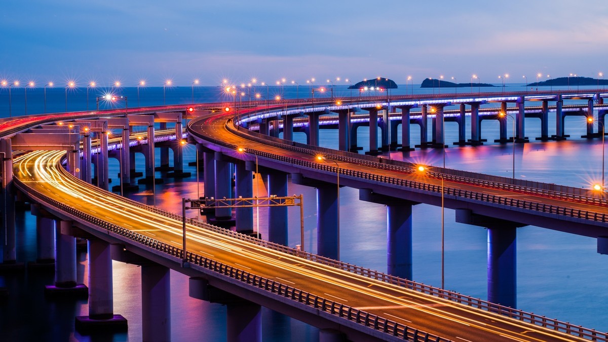 家乡的那片海------星海湾桥头的鱼鳞云
