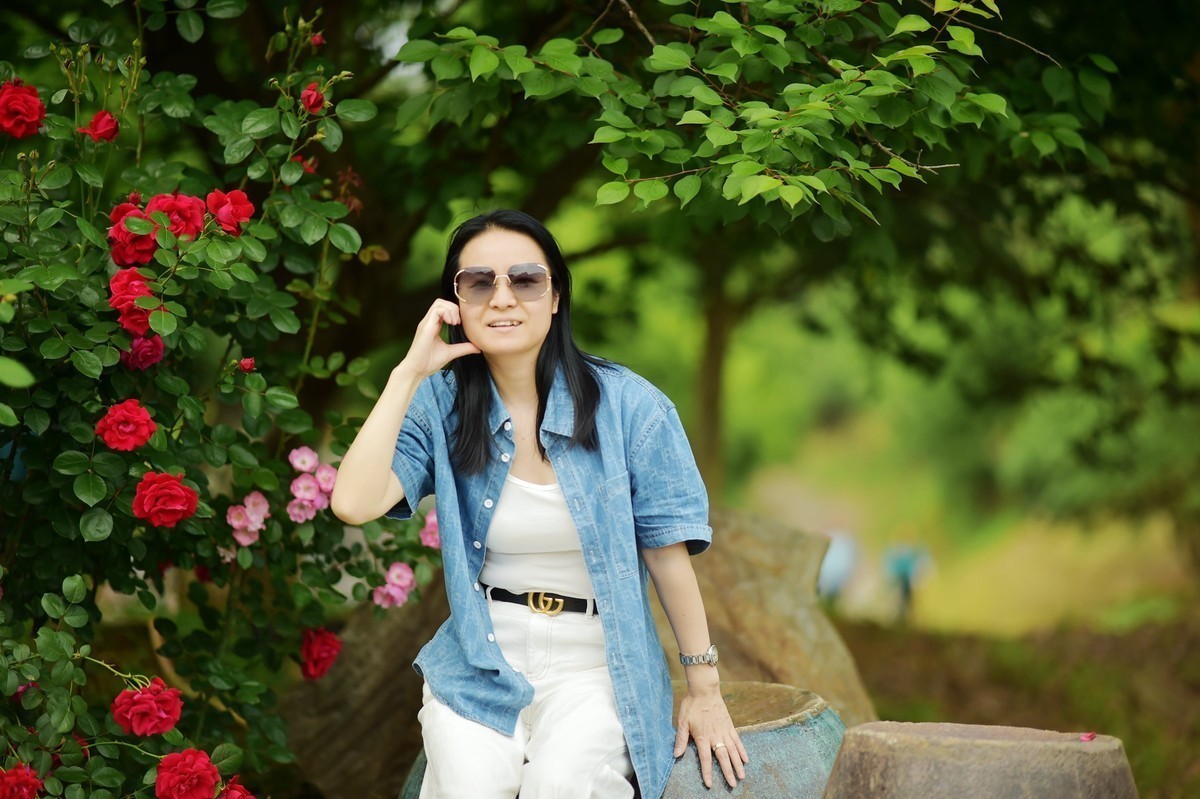 游宁国诚信园林月季园D4S+105 1.4E/ZF 50 1.2