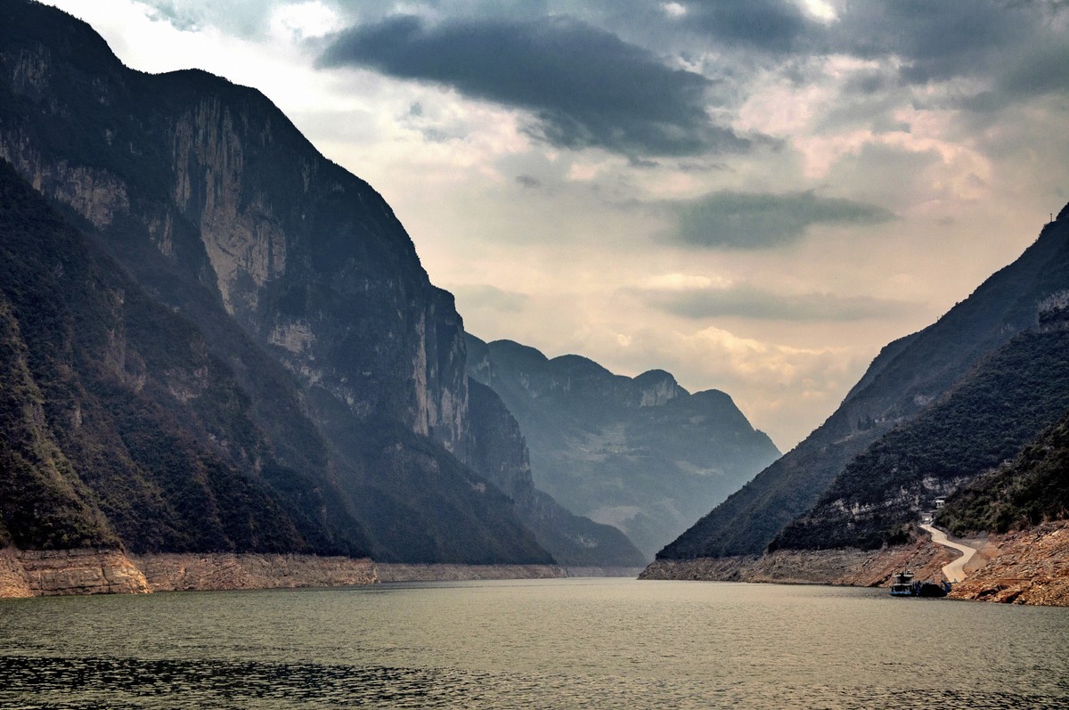 再发（船游大清江）