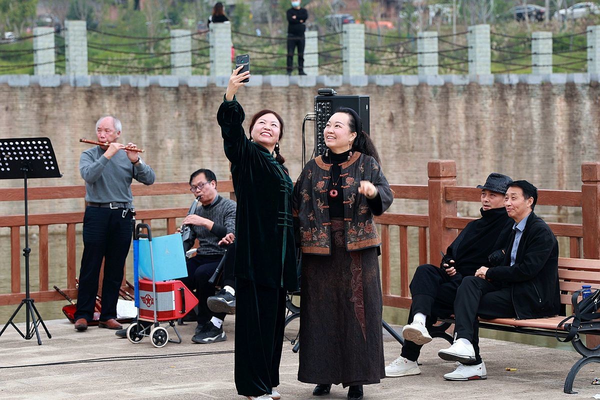 抓拍——开心游园人