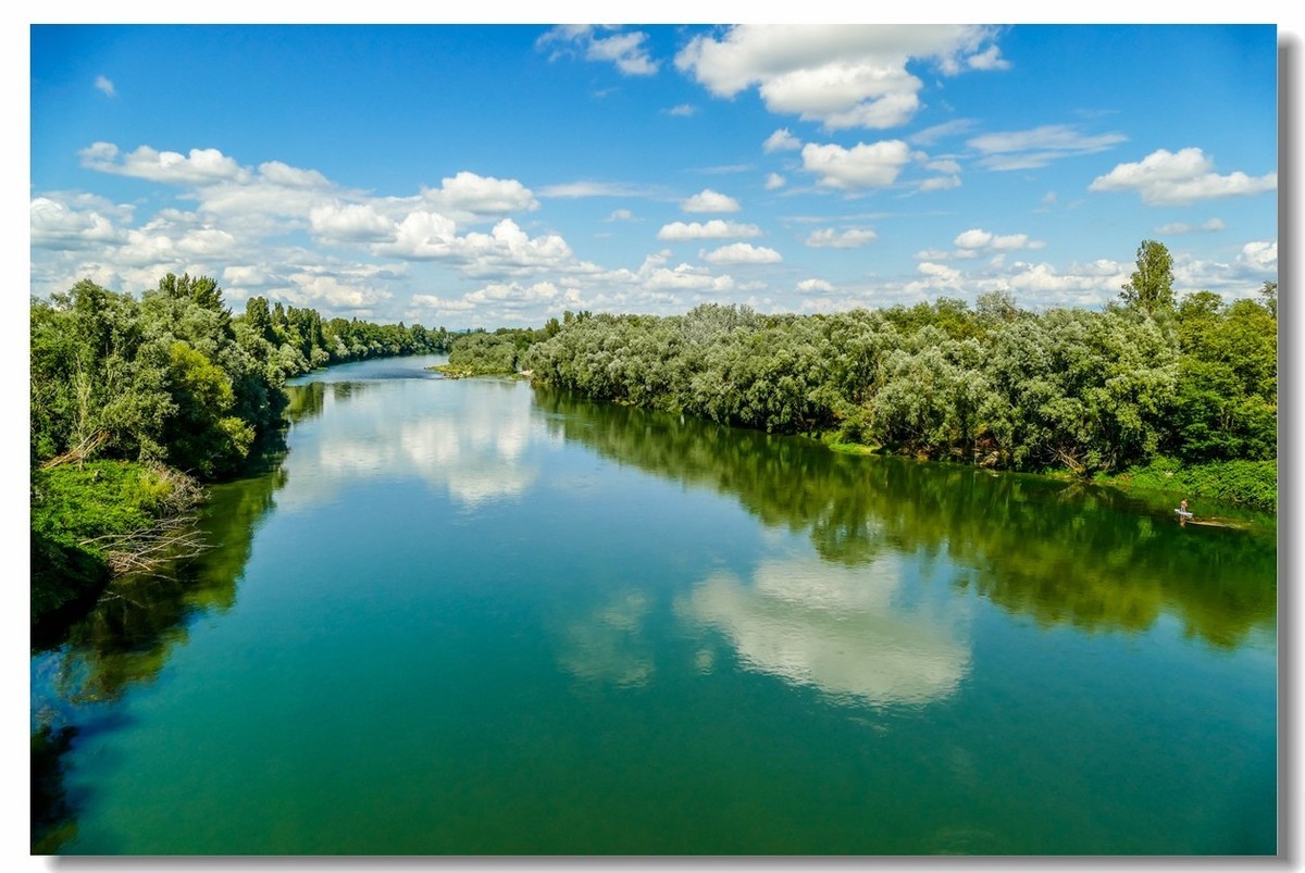 携“夏日莱茵”，拜望无锡星空(中国)师友，祝长夏安好！！！