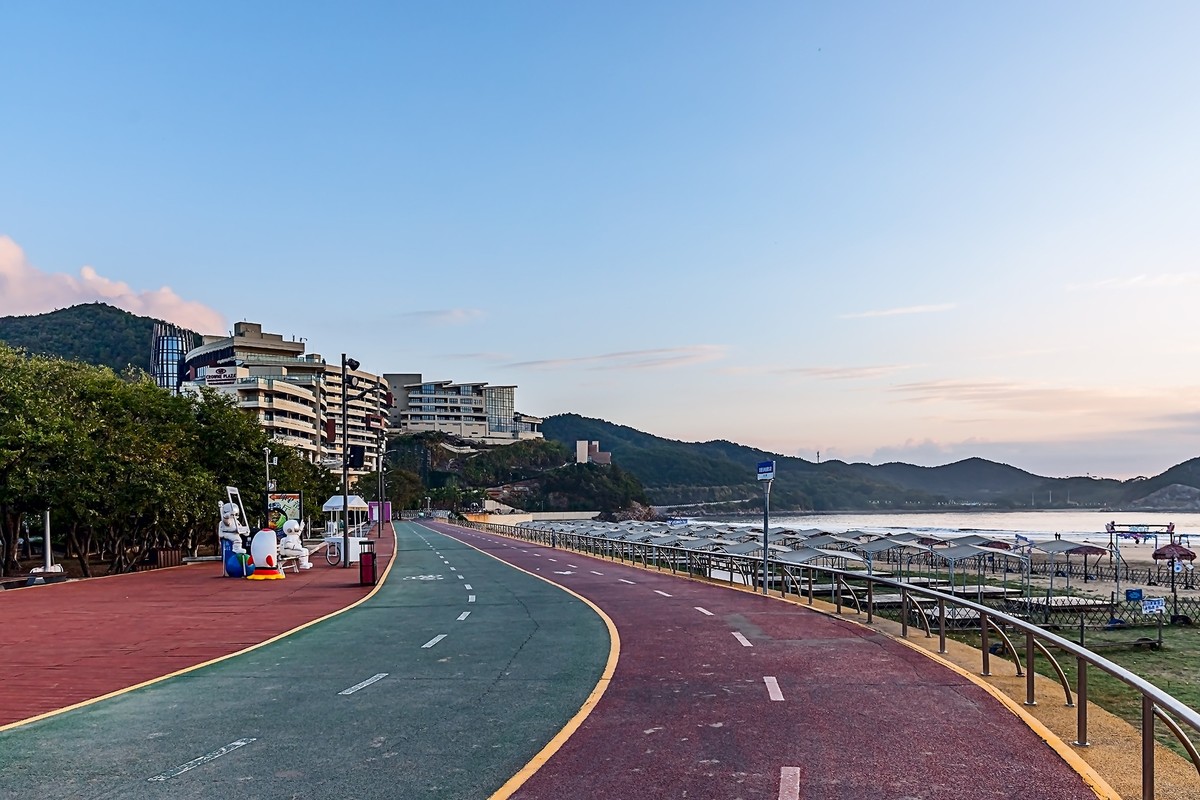 旅游记录 ：浙江 · 宁波 · 象山 · 半边山观堂