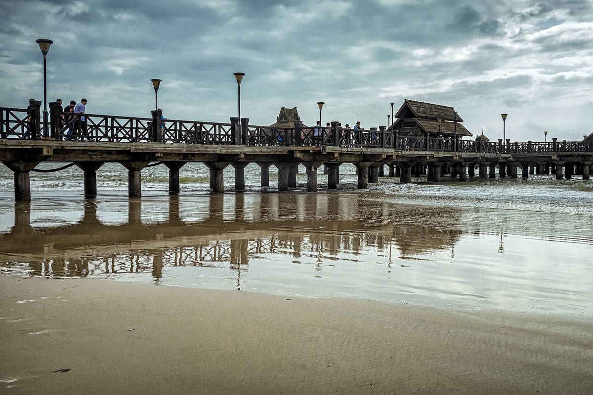 椰子之乡·文昌 · 高隆湾海上栈桥