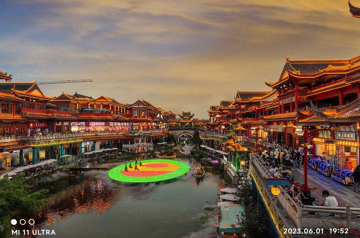 上海～成都～拉萨骑游随拍（43）网红打卡地——水街（续四）