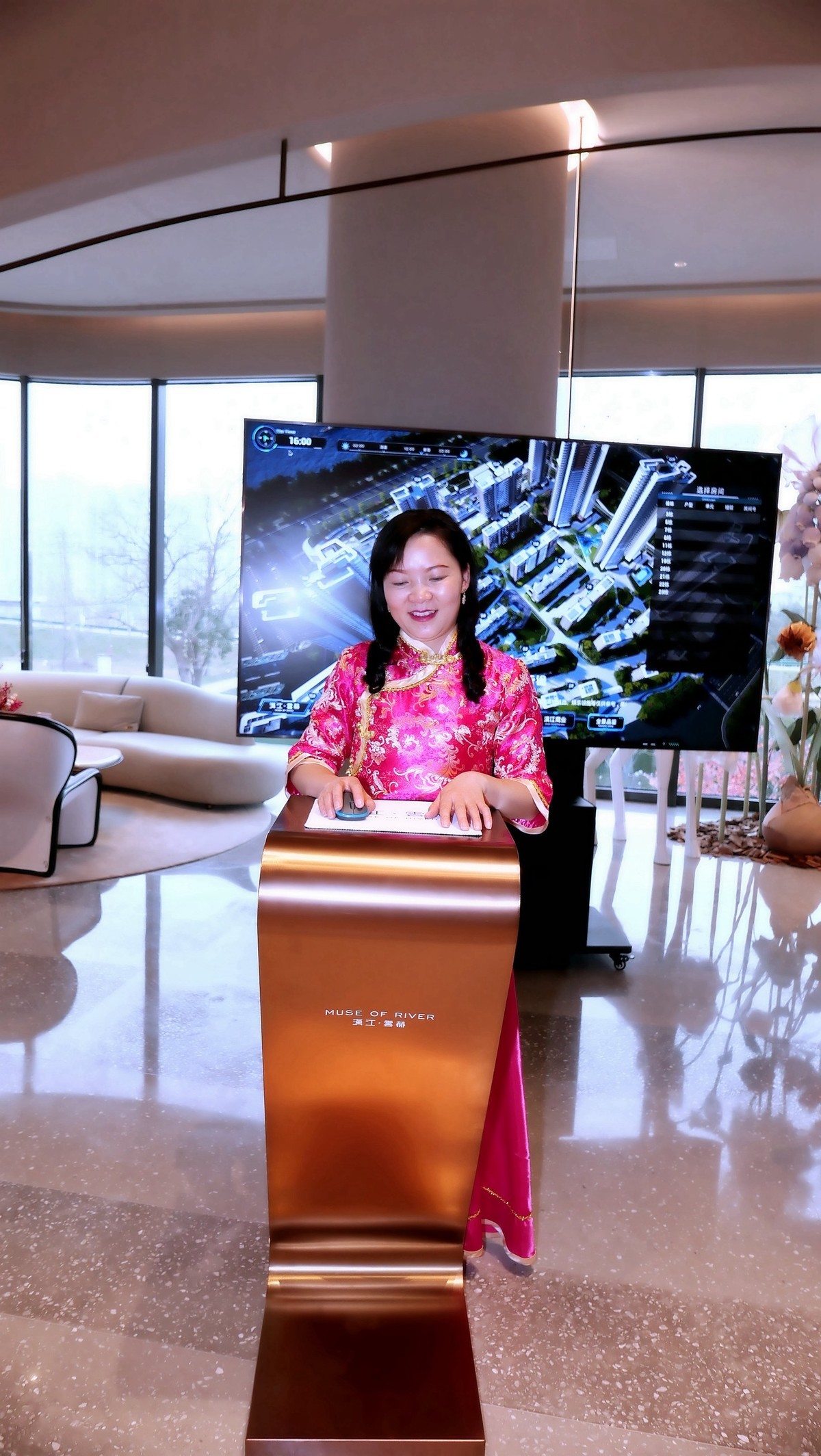 室内环境人像---汉江边云赫宾馆休闲的美女！