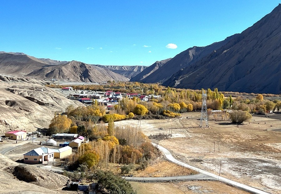 《不老松：纪实摄影》【山河锦绣】南疆游摄-红其拉甫：(10)望龙亭上拍！