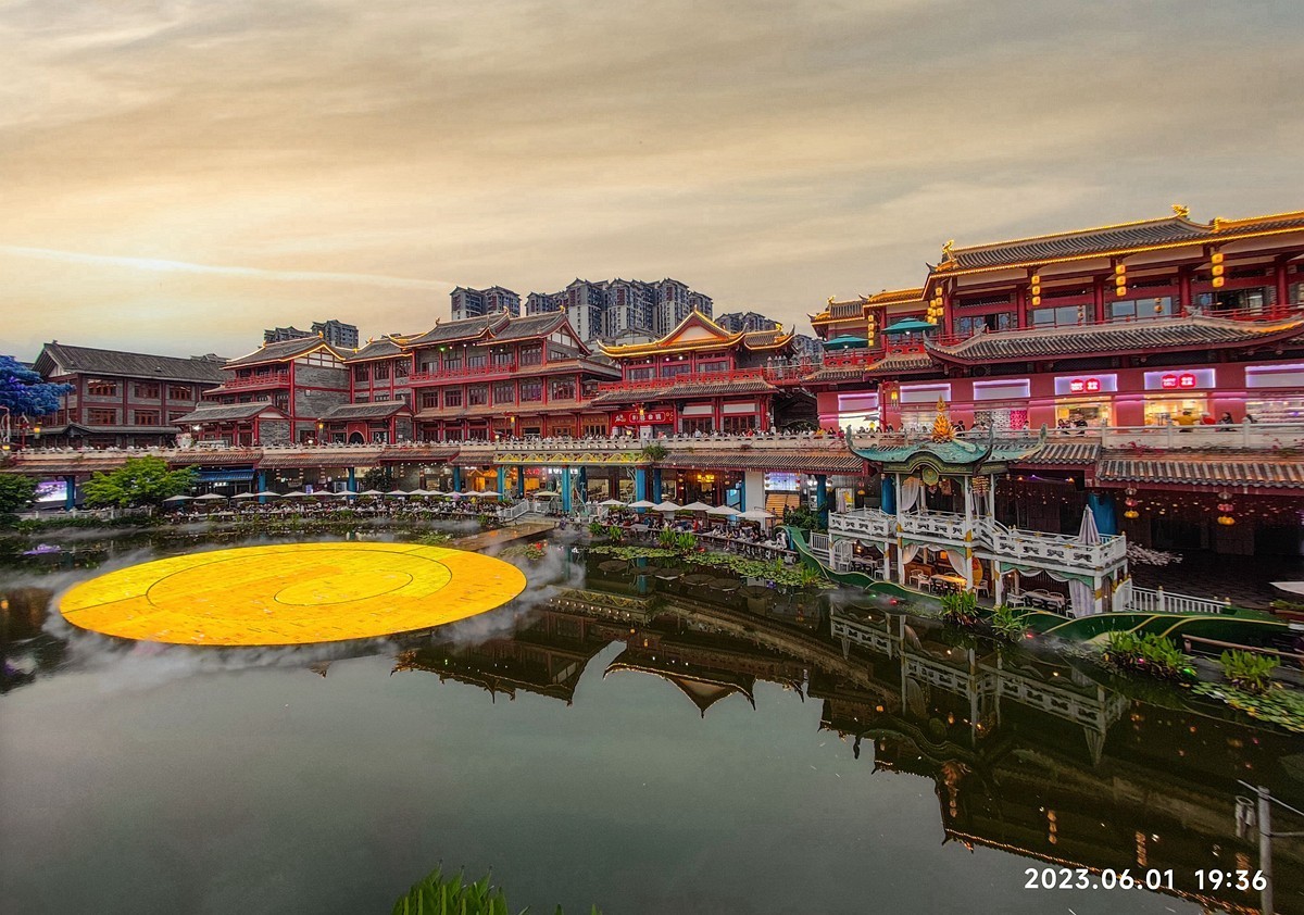 上海～成都～拉萨骑游随拍（43）网红打卡地——水街（续四）