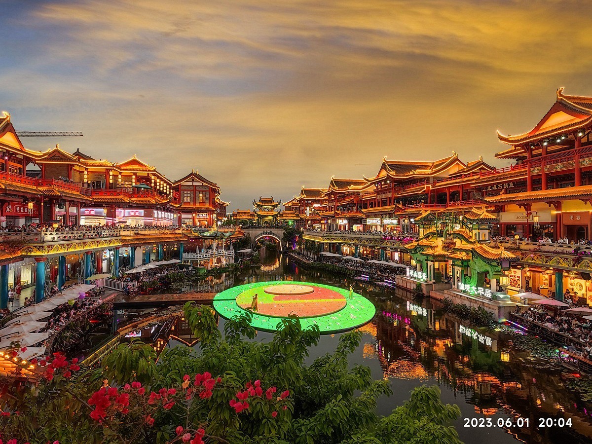 上海～成都～拉萨骑游随拍（43）网红打卡地——水街（续四）