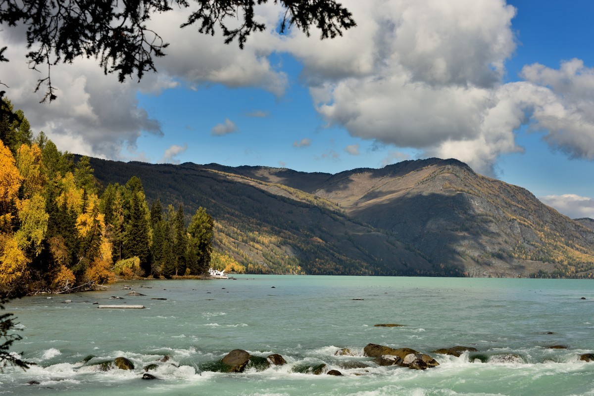 #留住美丽秋天# ——喀纳斯河畔风光【2】