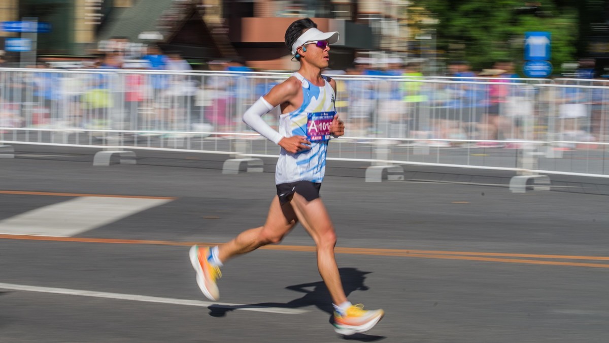 “大连新闻传媒集团”杯第33届大连马拉松赛之七