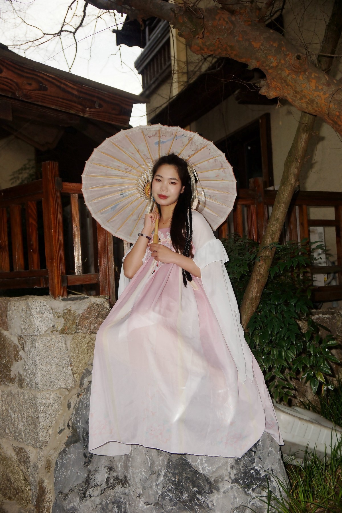 环境人像---东山问梅村的美女！