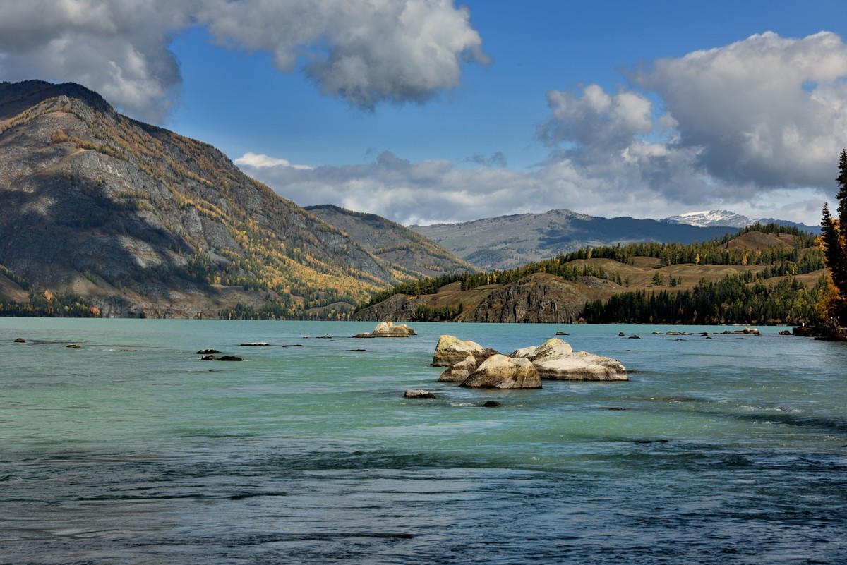 #留住美丽秋天# ——喀纳斯河畔风光【2】