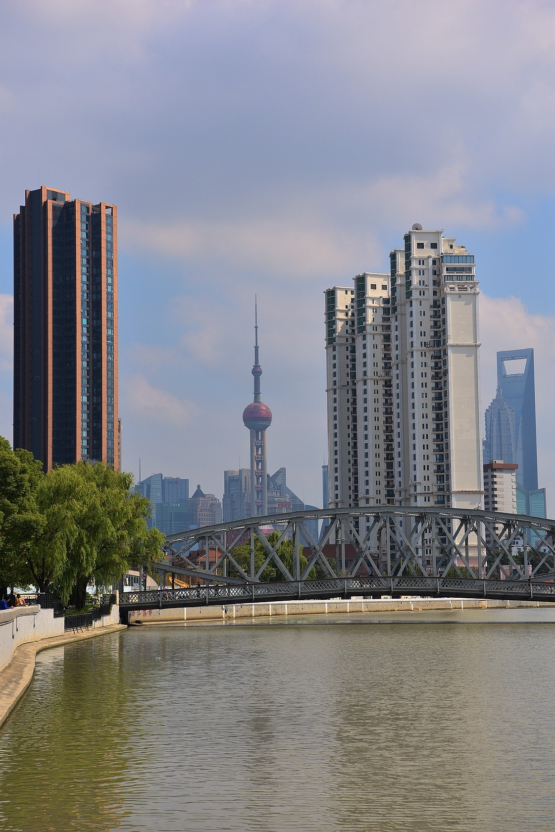 上海苏州河从西藏路桥到外白渡桥掠影上