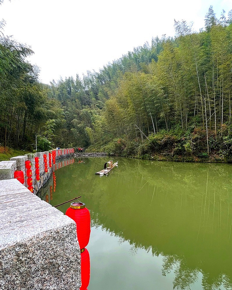 《不老松：纪实摄影》手机片：西递景！ (1)木坑 村秀女湖！